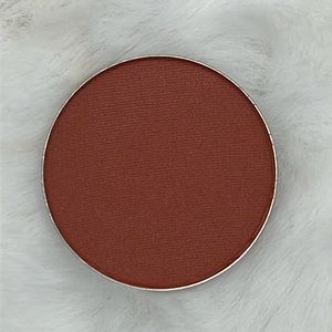 L'Bri Believable Finish Blush - Soft Clay (67-SOC) Neutral Tone (Magnetic Pan)